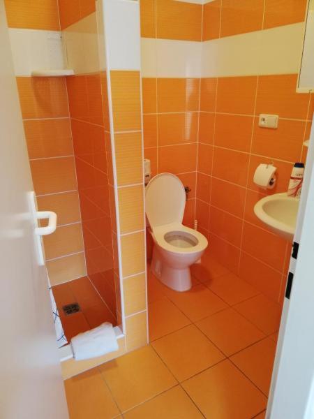 Herbenka Hotel Hustopeče Zewnętrze zdjęcie
